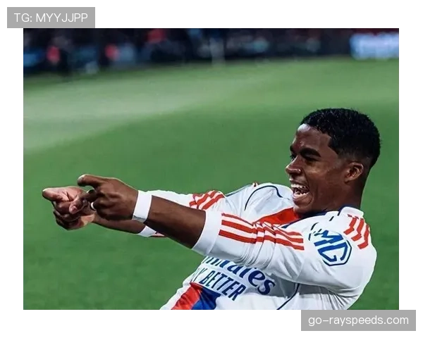 巴黎1-2里昂六连胜遭终结，恩德里克传射建功